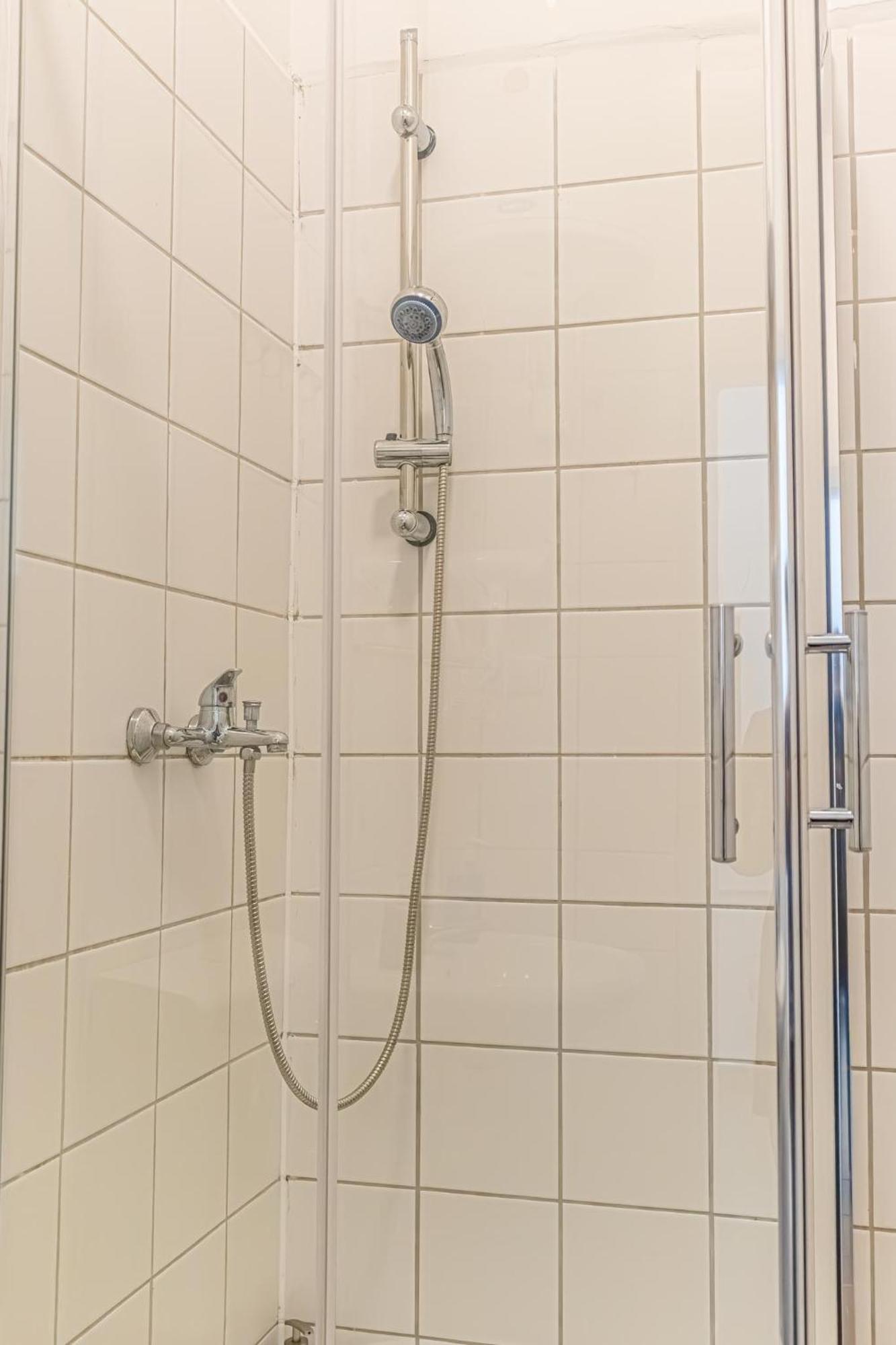 Basic 2Br Apt Perfectly Connected&Well Positioned Wien Ngoại thất bức ảnh